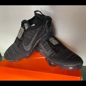 MEN'S NIKE AIR VAPORMAX 2020